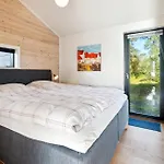 3 Bedroom In Holiday home