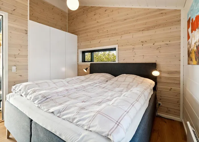 3 Bedroom In Holiday home